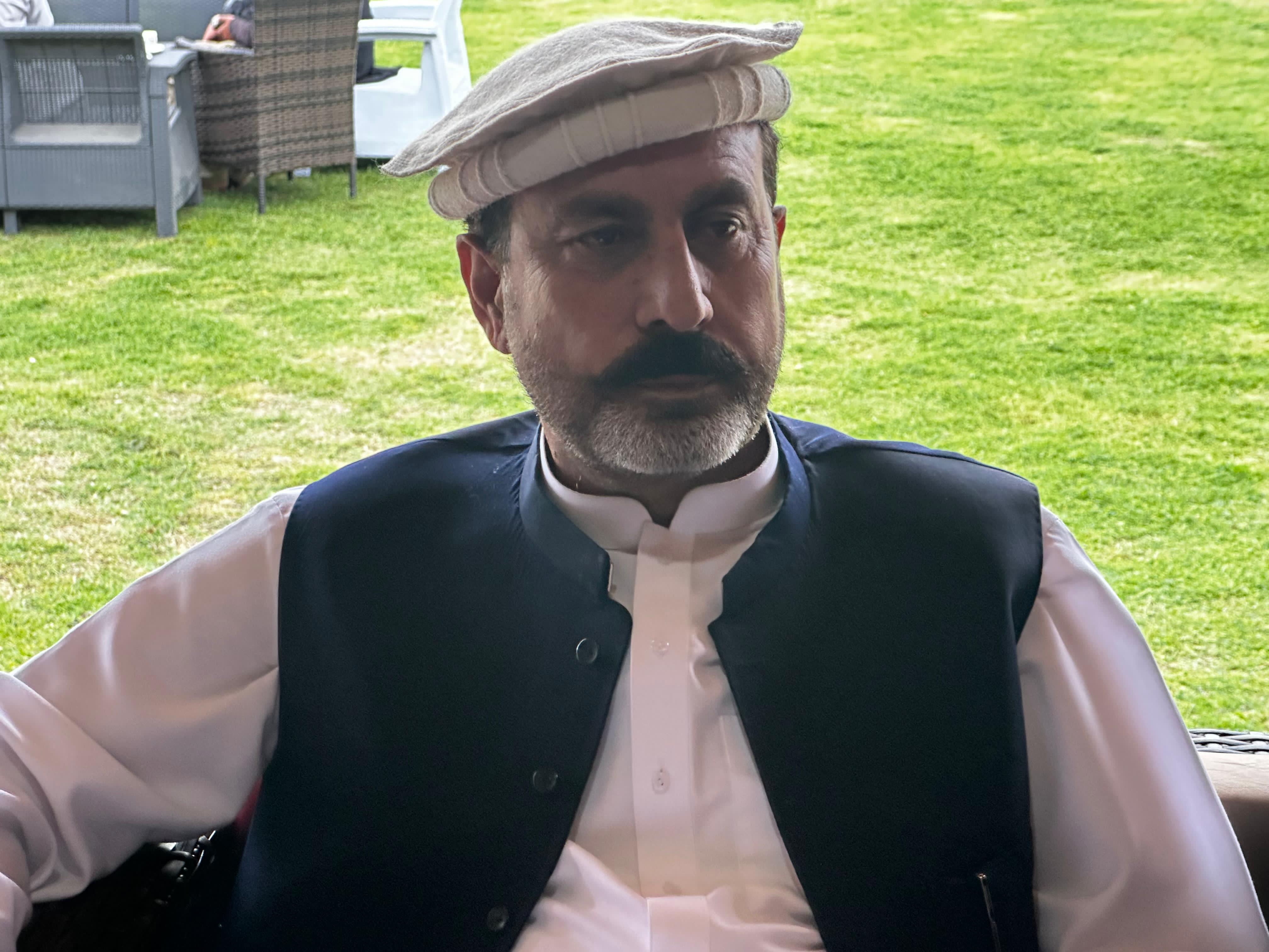 بو نیر۔۔۔یو سفز ئی عا لمی جرگہ کا ظا ہر شاہ یو سفز ئی کی ا قا متگاہ پر اھم اجلاس