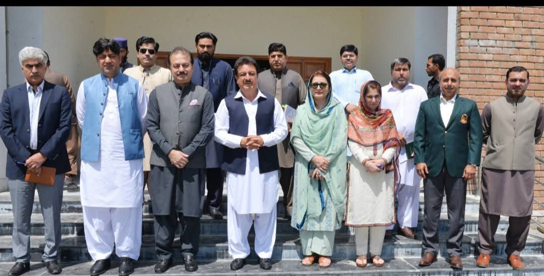 گر لز کیڈ ٹ کا لج مردان کا 10 واں BOG اجلاس
